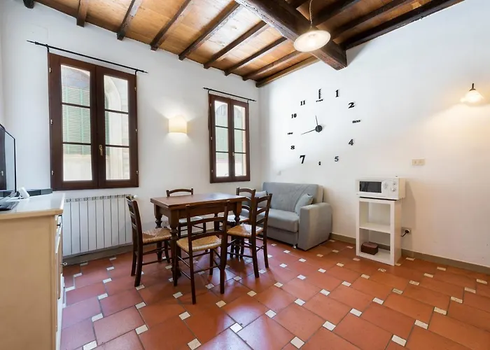 Market By Mmega Apartman *